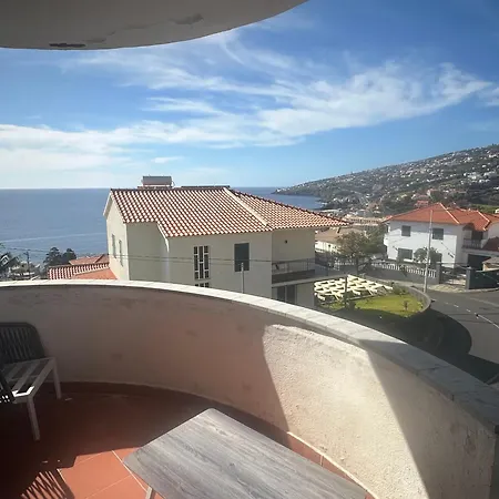 Aeroporto Ilha Da Madeira- 2 Homestay Santa Cruz (Madeira)